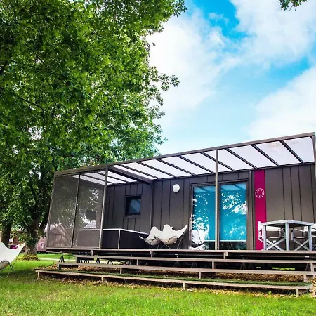 Holiday Big Berry Luxury Mobile Homes.3 *